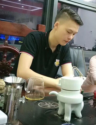 成洪_主笔设计师